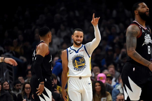 9连败！NBA历史第一的三分纪录，被35岁超巨解锁了